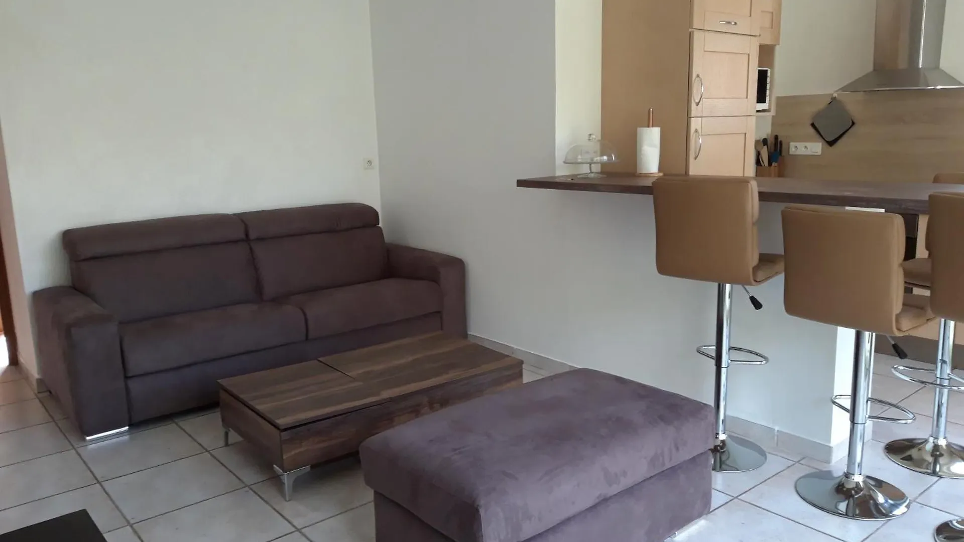 Holiday home Magnifique Logement Independant Dans Villa Avec Piscine Tanneron France