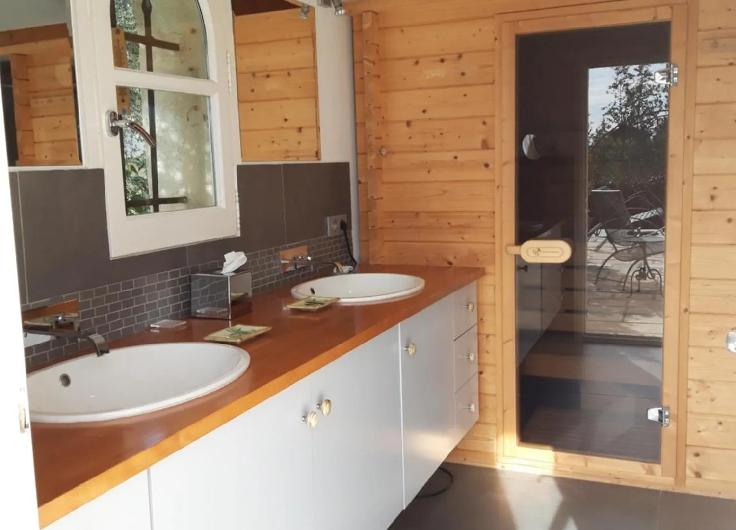 Magnifique Logement Independant Dans Villa Avec Piscine Tanneron Holiday home